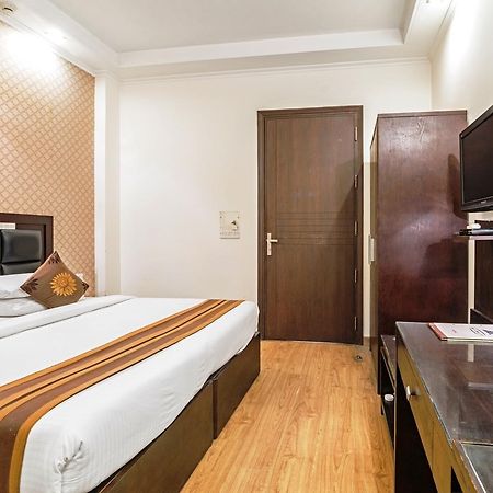 Royal Residence Mg Road Гургаон Экстерьер фото